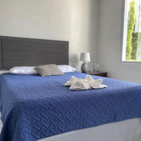 Hotel Boutique Los Pinos Санта-Роса-де-Копан Экстерьер фото